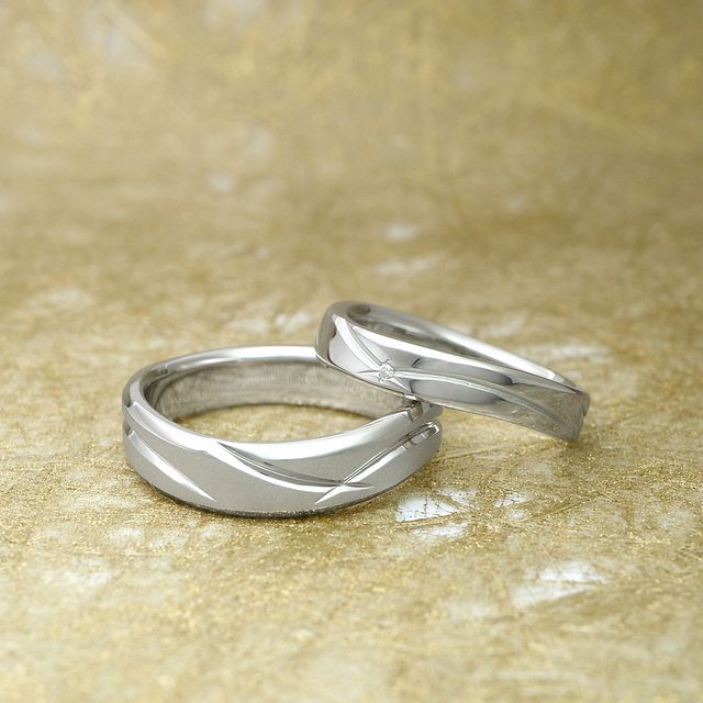 【入倉康ジュエリー工房の口コミ】 元のデザインを活かしつつ、自分たちの好みのデザインに変更できたのがよ…