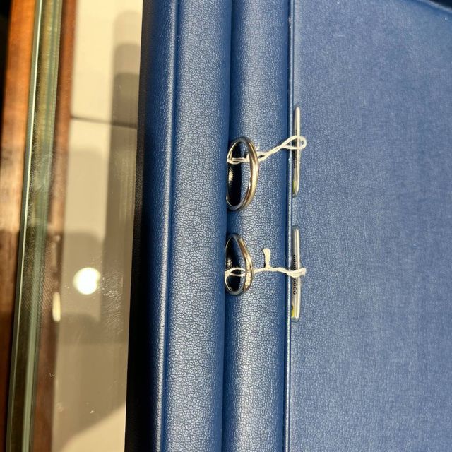 【銀座ダイヤモンドシライシの口コミ】 デザインが豊富でダイヤモンドの品質保証が付いています。
価格帯もリーズ…