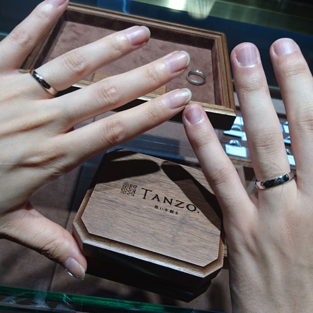 【TANZO.(鍛造指輪)の口コミ】 入籍指輪は画期的でした！手が汚れる仕事をしていたため、結婚指輪をはめ…