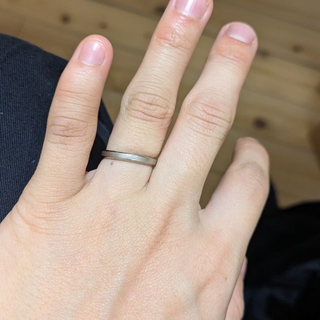 【出雲結(いずもゆい)の口コミ】 和風のデザインの結婚指輪を探していました。
あまり手につけた際に目立つ…