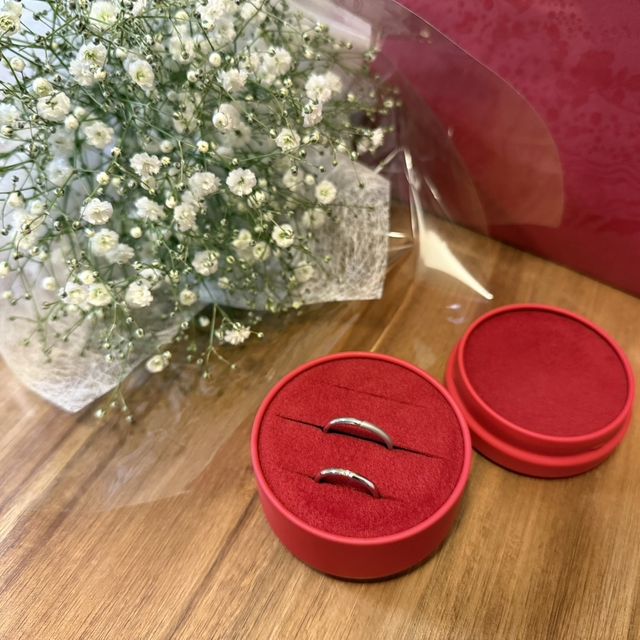 【AFFLUX(アフラックス)の口コミ】 アフラックスの結婚指輪はずっとつけることができる結婚指輪だからこそ永…