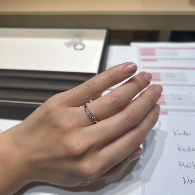 【アイプリモ(I-PRIMO)の口コミ】 手のタイプ診断で、ウェーブタイプの指輪が似合うということだったので、…