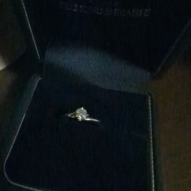 【銀座ダイヤモンドシライシの口コミ】 シンプルなものが好みだが、何か他の人と違うものが欲しいと思っていたが…