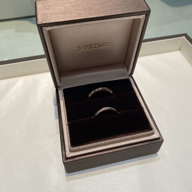 【アイプリモ(I-PRIMO)の口コミ】 ダイヤが15個もついているのですが、らせん状になっているためあまり派手…