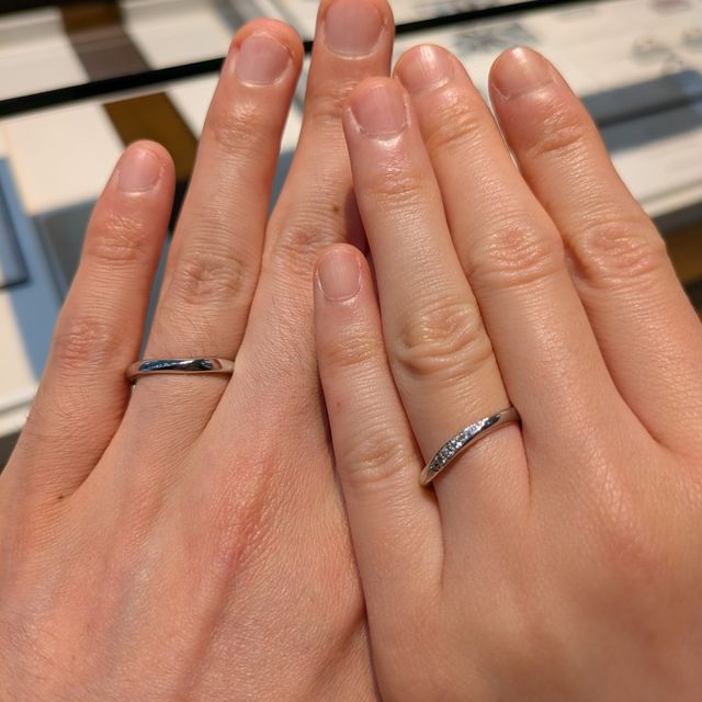 【アイプリモ(I-PRIMO)の口コミ】 アイプリモの結婚指輪のおすすめポイントとしては、
品質の良さとデザイン…