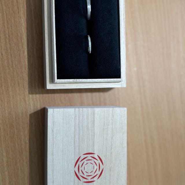 【出雲結(いずもゆい)の口コミ】 光が当たると輝きが増し、華やかに見えるのがとても素敵です。シンプルな…