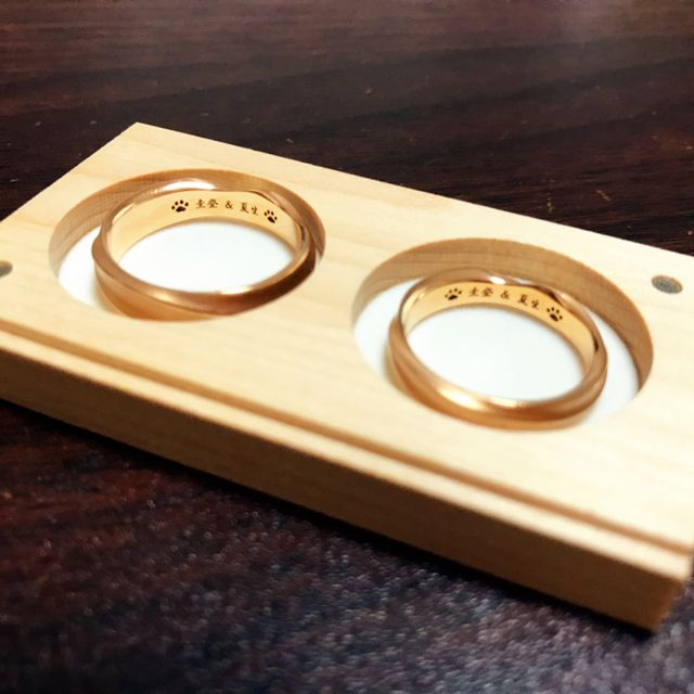 【SORA(ソラ)の口コミ】 まず、資料請求して
パンフレットを見た時に
ウェーブが入っていて
表面の…