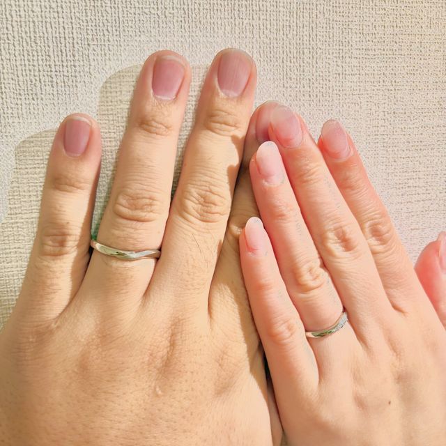 【アイプリモ(I-PRIMO)の口コミ】 男性側としては、マッド加工の指輪を求めてる中で、一番デザインが好きで…