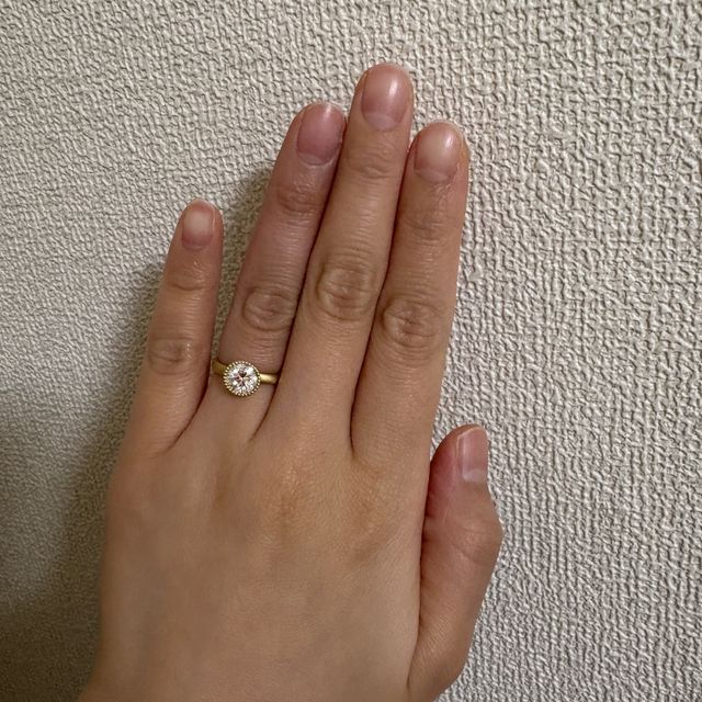 【Cayof(カヨフ)の口コミ】 祖母にもらった指輪を今風にリメイクしてもらった唯一無二な婚約指輪です…