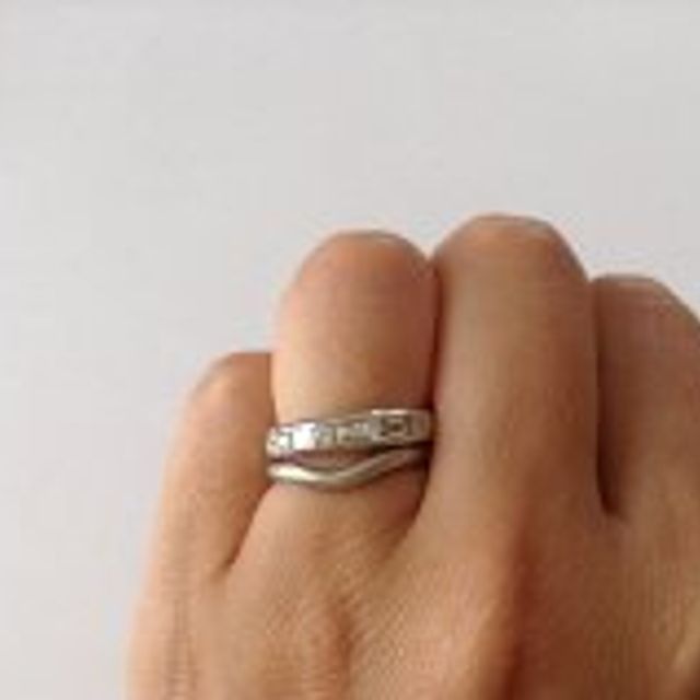 【ティファニー(Tiffany & Co.)の口コミ】 エタニティが欲しくて色々見ましたが、ラウンド型のダイヤモンドサークル…