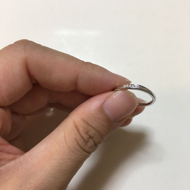 【俄(にわか)の口コミ】 結婚指輪は有名ブランドではなく、手頃かつデザインの良いものを重視して…