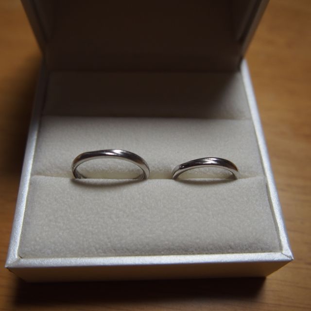 【アンジェリックフォセッテ(Angelique Fossette)の口コミ】 もともとあまり指輪をしない２人なので、日常的に身に着けていても指に負…