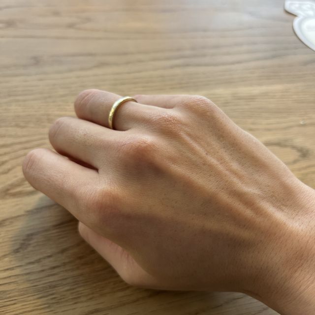 【CRAFY(クラフィ)の口コミ】 肌馴染みがよく、つけやすいです！
長くつけるものなので、流行り廃りに左…