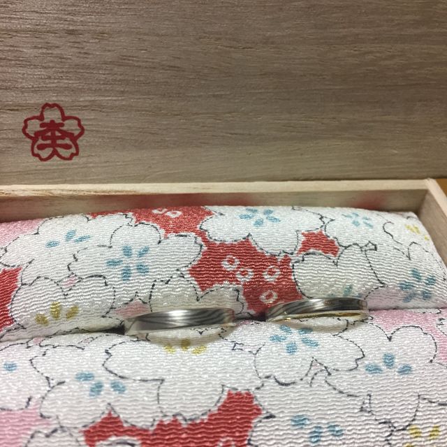 【杢目金屋(もくめがねや)の口コミ】 ありきたりなシルバーのリングではなく、せっかく長く身に付けるのならば…