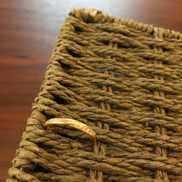 【エクセルコダイヤモンド(EXELCO DIAMOND)の口コミ】 デザインが素敵で、ダイヤモンドもさりげなく入り、見てて飽きないことと…