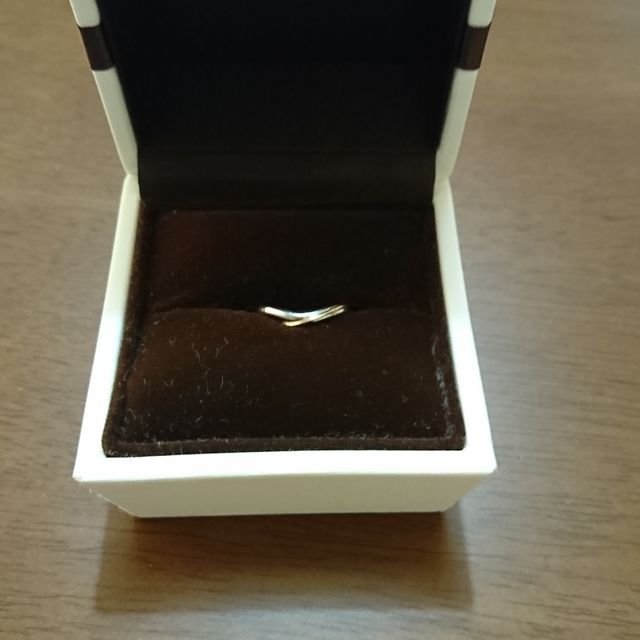 【アイプリモ(I-PRIMO)の口コミ】 主人が、結婚指輪は少しおしゃれなものを選びたいということで、こちらに…