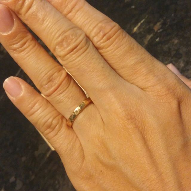 【市松の口コミ】 結婚指輪はずっとこれに決めていたという、主人たっての希望で、このブラ…