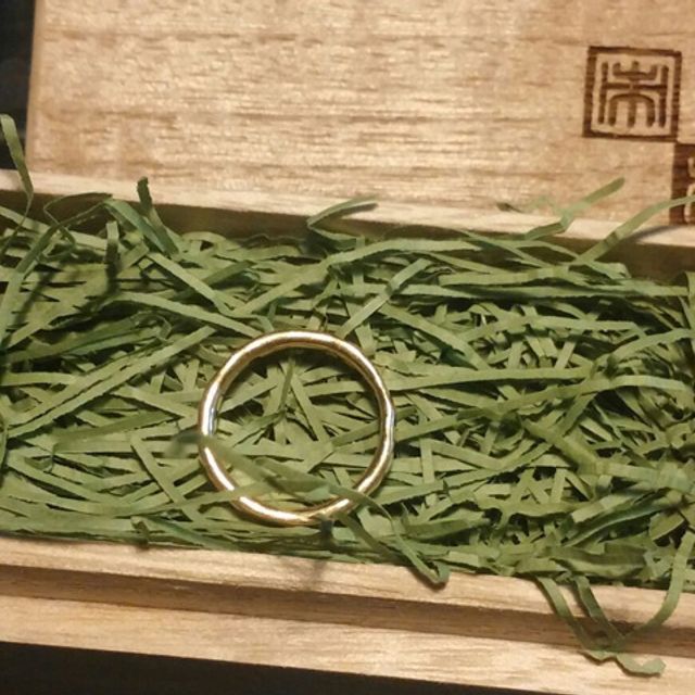 【市松の口コミ】 結婚指輪はずっとこれに決めていたという、主人たっての希望で、このブラ…