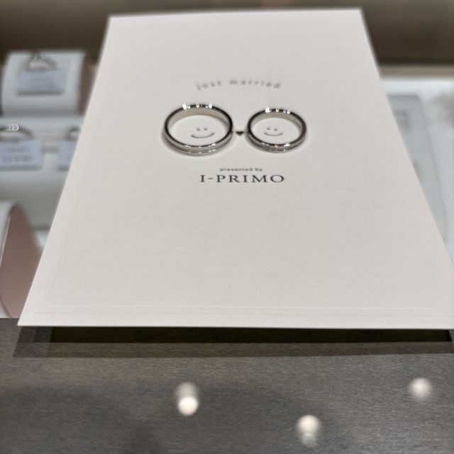 【アイプリモ(I-PRIMO)の口コミ】 たくさんのデザインがあり、迷ってしまいます。まずは好きな形と素材をあ…