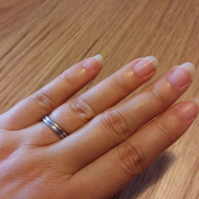 【ブシュロン(BOUCHERON)の口コミ】 丸みを帯びた柔らかい印象で手になじみやすく、女性らしいふくよかな手に…