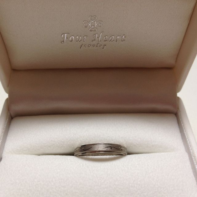 【nocur(ノクル)の口コミ】 シンプル過ぎず男性が付けて居ても違和感のないオシャレな指輪を探してい…