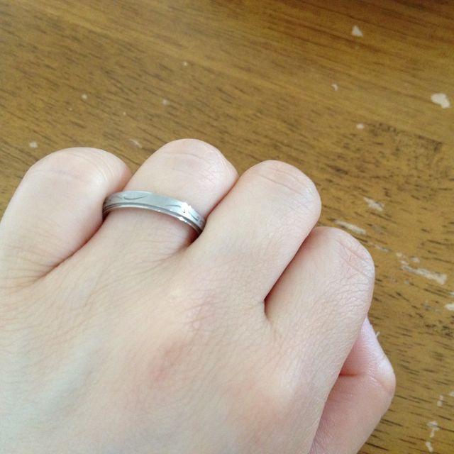 【nocur(ノクル)の口コミ】 シンプル過ぎず男性が付けて居ても違和感のないオシャレな指輪を探してい…