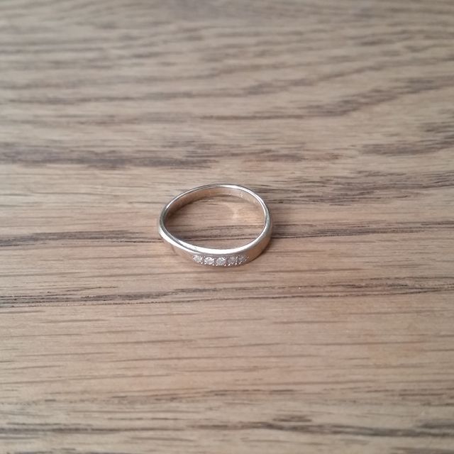 【agete(アガット)の口コミ】 個人的にゴールド系のアクセサリーを身に着けることが多いのですがゴール…