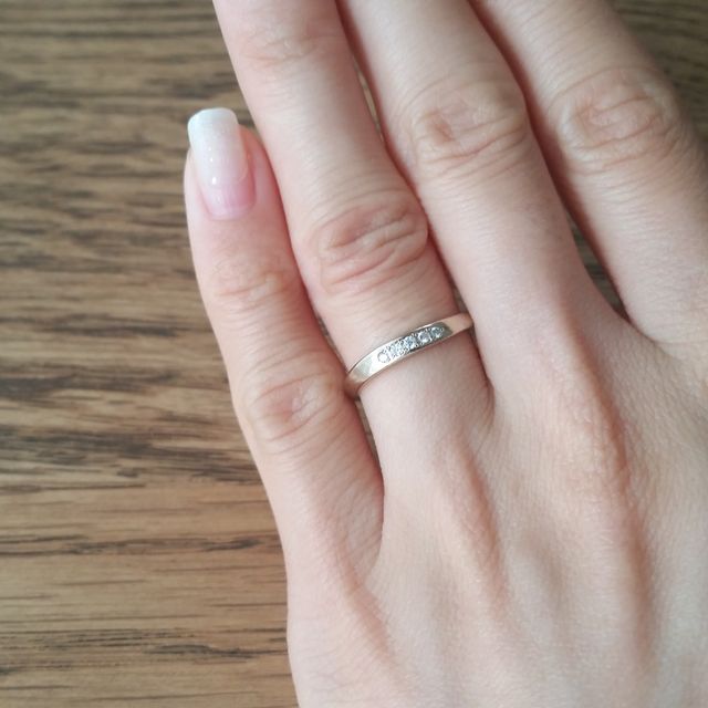 【agete(アガット)の口コミ】 個人的にゴールド系のアクセサリーを身に着けることが多いのですがゴール…