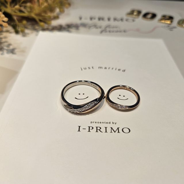 【アイプリモ(I-PRIMO)の口コミ】 女性の指が綺麗にみえるウエーブタイプで、ダイヤの輝きもとっても素敵で…