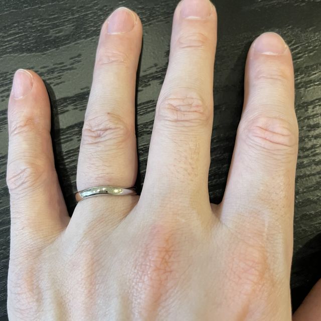 【GALA JEWELRY(ガラジュエリー)の口コミ】 飽きのこないシンプルなデザイン、でもウェーブだったり少し動きがあるも…