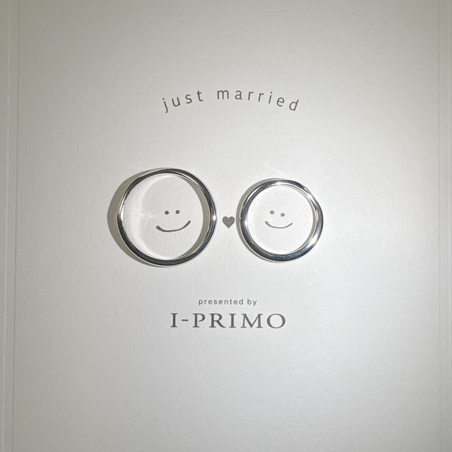 【アイプリモ(I-PRIMO)の口コミ】 シンプルなデザインの中に、左右両側にさりげなく並んだダイヤがあり、動…