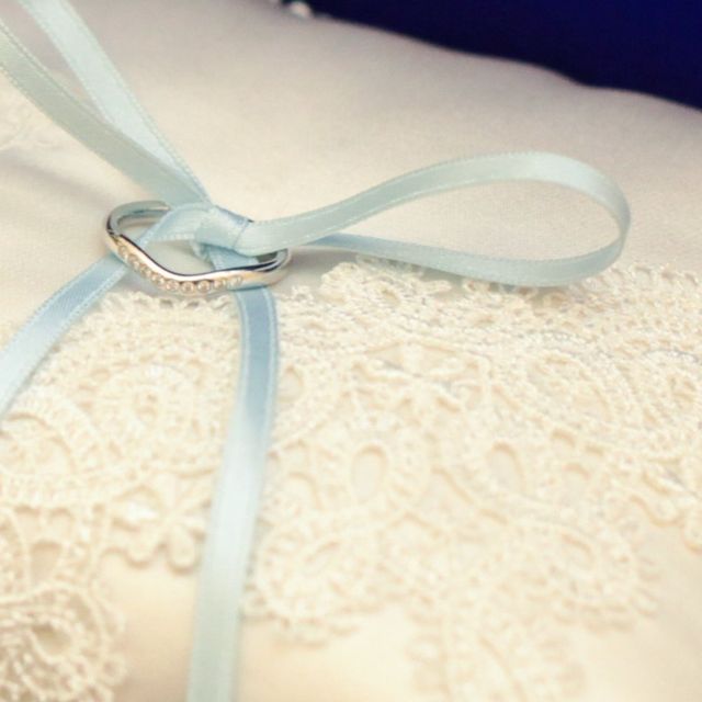 【ティファニー(Tiffany & Co.)の口コミ】 ダイヤ入りで飽きないシンプルなデザイン、お値段も婚約指輪ほど高くなく…