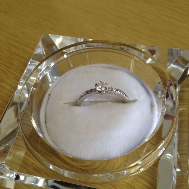 【アイプリモ(I-PRIMO)の口コミ】 自分では選んでいないので、決め手というものはありませんが、素敵な指輪…