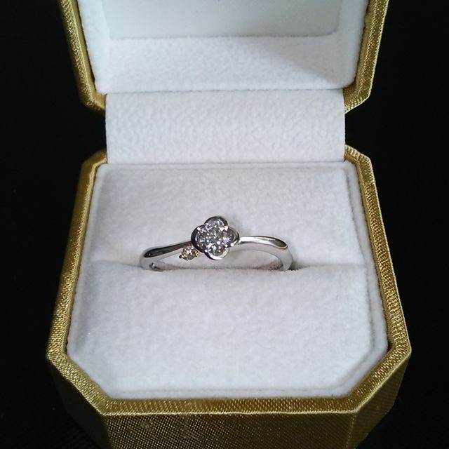 【Beauty and the Beast(ディズニー美女と野獣)の口コミ】 普段、仕事でもプライベートでもパソコンをずっと使うので、指の内側に当…