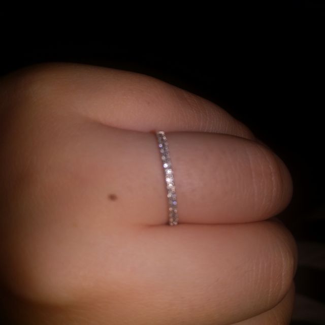 【ジュエリーツツミ(JEWELRY TSUTSUMI)の口コミ】 10万以内で買えるものがあればと探して買いました。
ダイヤが合計1カラッ…