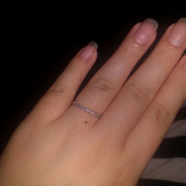 【ジュエリーツツミ(JEWELRY TSUTSUMI)の口コミ】 10万以内で買えるものがあればと探して買いました。
ダイヤが合計1カラッ…