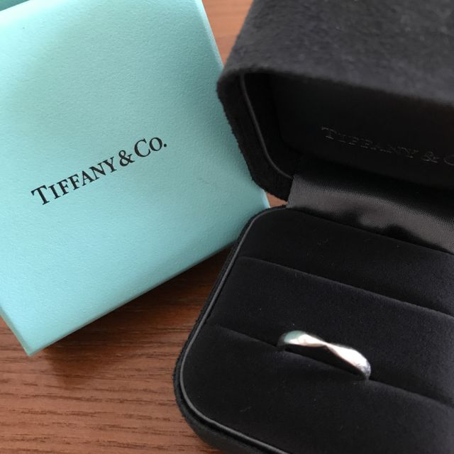 【ティファニー(Tiffany & Co.)の口コミ】 毎日つけるものということと、彼が指輪をつけなれていないということで、…