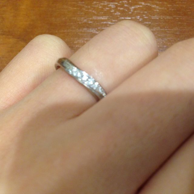 【4℃ BRIDAL(ヨンドシーブライダル)の口コミ】 普段アクセサリーに興味がないので、手頃な価格でも安っぽく見えず、素材…