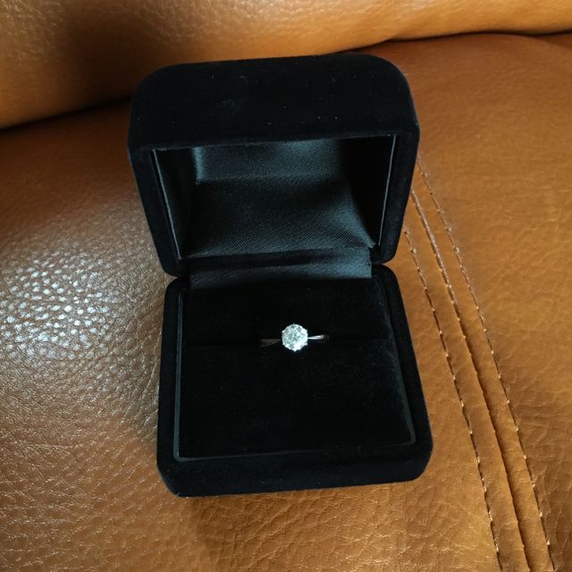 【日本ダイヤモンド貿易の口コミ】 １ctのダイヤモンドを探しており、予算内でいいバランスのダイヤであった…