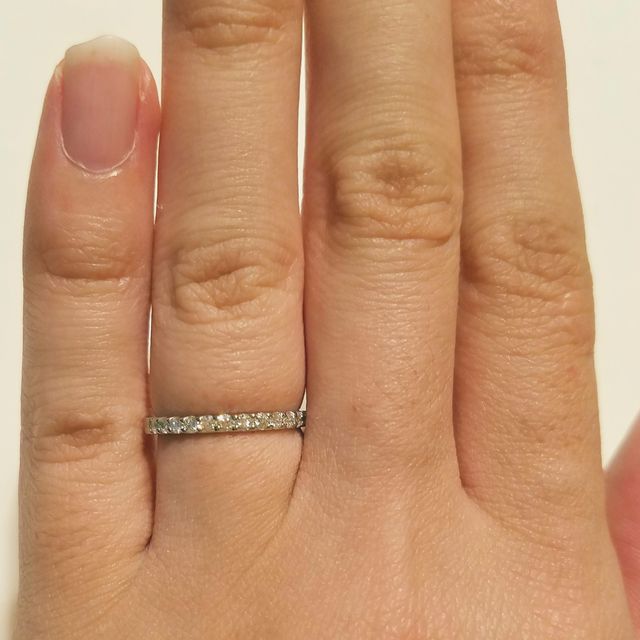 【銀座ダイヤモンドシライシの口コミ】 まず、スタッフの方の対応が良かったです。
最初に予算を伝えておいたのて…