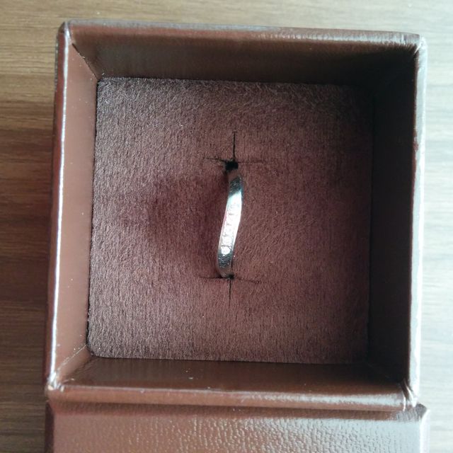 【agete(アガット)の口コミ】 以前より結婚指輪はageteにしようと決めておりネットでも見ていました。決…