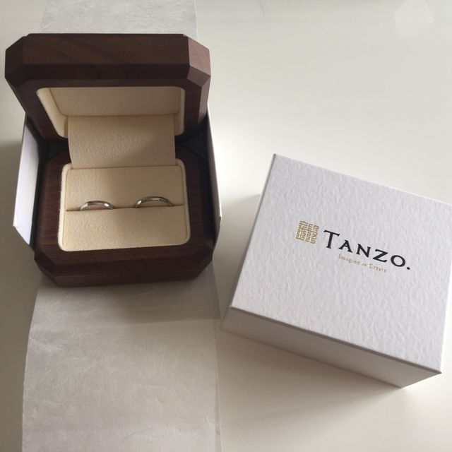【TANZO.(鍛造指輪)の口コミ】 鍛造と鋳造の違いを丁寧にご説明いただいたこと。断面の比較写真や工程の…