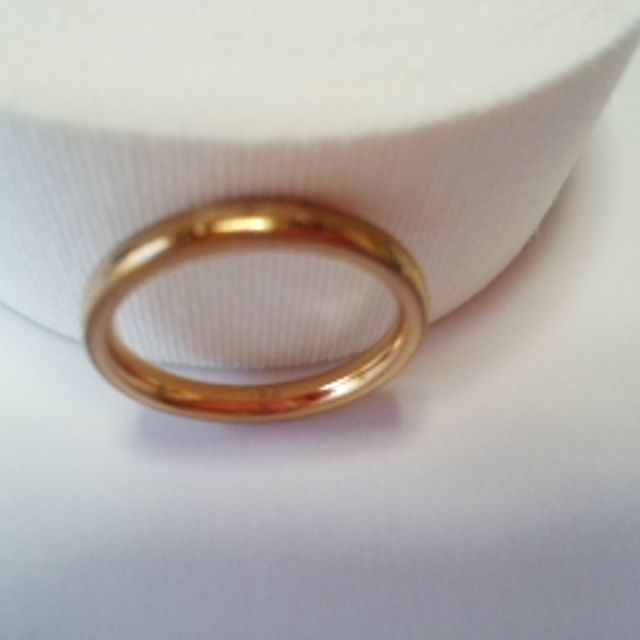 【フォリフォリ(Folli Follie)の口コミ】 フォリフォリが以前からとても好きなブランドでした。新作なども全て見せ…