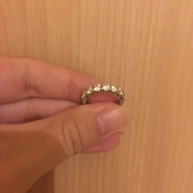 【ティファニー(Tiffany & Co.)の口コミ】 年齢も若くないので、シンプルな結婚指輪より華やかなものを選びました。…