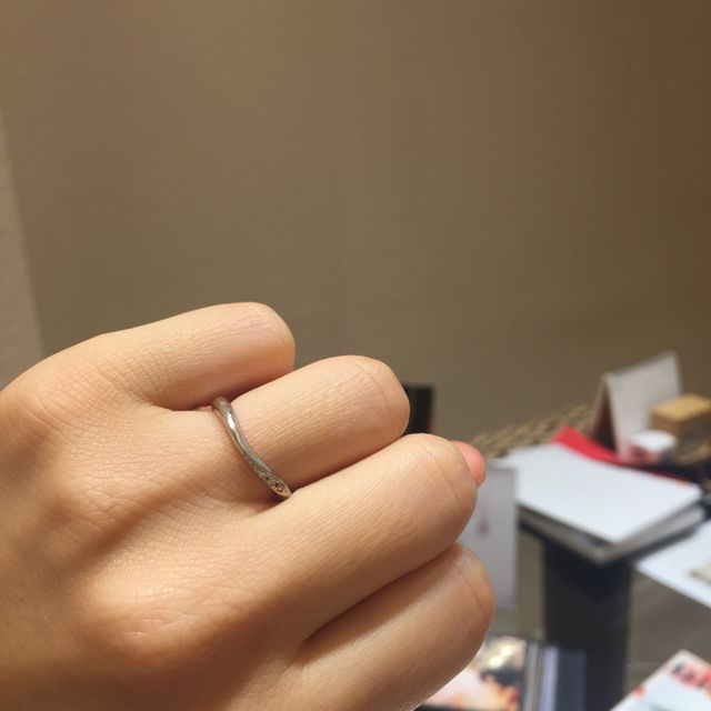 【杢目金屋(もくめがねや)の口コミ】 素敵なデザインです。 
組み合わせ方はほぼ無限にあり、その時の空気、湿…