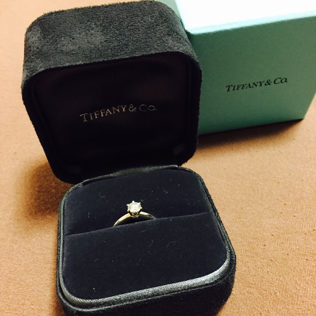 【ティファニー(Tiffany & Co.)の口コミ】 彼が、サプライズで用意してくれていました。1度、ノリで指輪見に行こうと…