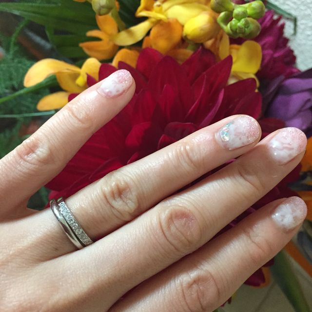 【銀座ダイヤモンドシライシの口コミ】 エタニティーが良かったので婚約指輪も自分でデザインを選びました。店名…