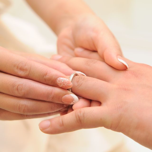 【STAR JEWELRY(スタージュエリー)の口コミ】 ３０代なのでピカピカ光る「The指輪」を主張しないデザインを探して何件か…