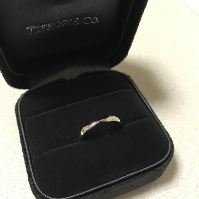 【ティファニー(Tiffany & Co.)の口コミ】 結婚指輪はティファニーと決めていました。また、ずっとつけていたかった…
