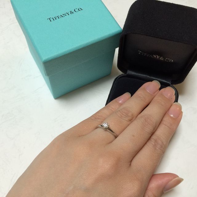 【ティファニー(Tiffany & Co.)の口コミ】 彼が選んで贈ってくれました。流行に左右されないデザインがいいなーと、…